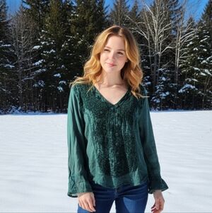 Vintage Rayon Forest Green Velvet And Sheer Sleeve With Lace Free Size Back Ties